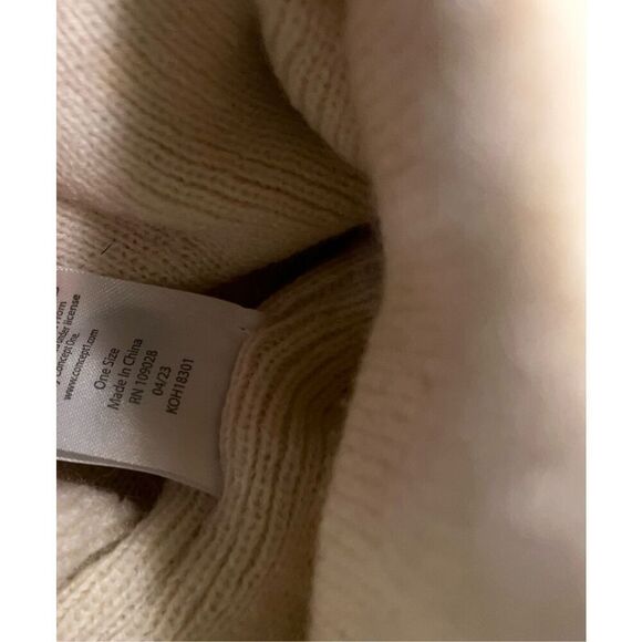 Care Bears Cream Embroirdered Knit Cuffed Beanie Hat - Picture 4 of 6